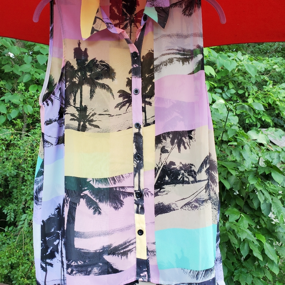 Forever 21  See Through Summer Beach Scene Top